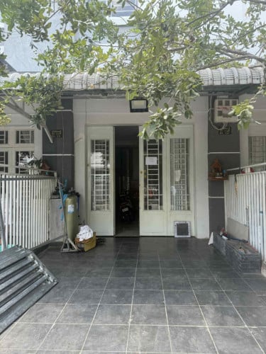 ផ្ទះលក់បន្ទាន់ កែជា officeស្រាប់ កួរស្រូវ2 Urgent Sale