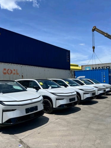 ✨Toyota bZ3X Long Range 610km Max Top Option 2025 ទើបមកដក់ស្តុកក្ដៅៗ ✨