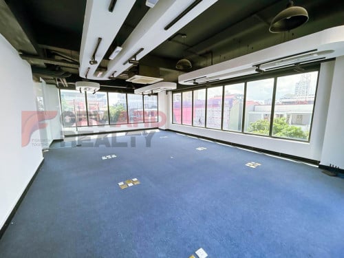 🏢61m² Office space available for Rent- Russian Market Area.