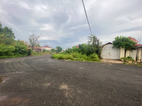 ๐ฆHouse Available for Urgent Sale at a Special Price (Negotiable).
