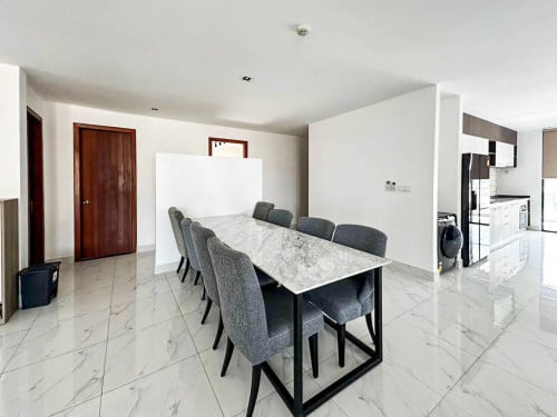 4-Bedroom Penthouse Serviced Apartment for Rent | BKK1 Ref: KHRA536