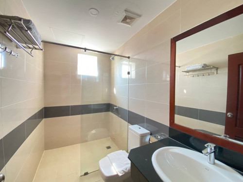 84Room Hotel Building For Rent In BKK area