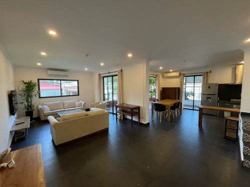 RENOVATE THREE BEDROOM FOR RENT-DAUN PENH 🍀