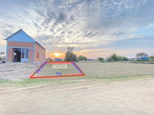 ដីលក់នៅខាងក្រោយ សាលាសង្កាត់ពន្សាំង ខណ្ឌព្រែកព្នៅ