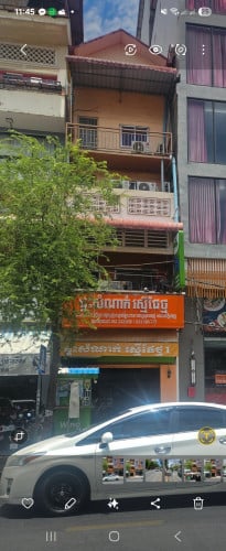 ផ្ទះសំណាក់លក់បន្ទាន់ មាន 22បន្ទប់គេង កំពស់3ជាន់