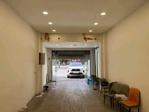 ផ្ទះល្វែងលើផ្លូវ360 មុខឡានទឹកជួល