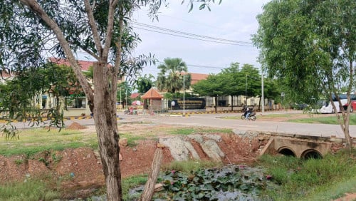 ដីលក់ក្នុងក្រុងសៀមរាបជាប់ផ្លូវ60ម៉ែត