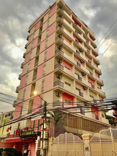 អគារលក់បន្ទាន់,កំពស់9ជាន់,មាន50បន្ទប់