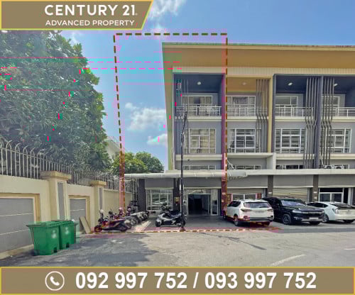  ផ្ទះអាជីវកម្ម ខាង(SH) ក្នុងបុរី អ័រគីដេវីឡាដឹរ៉ូយ៉ាល់ (ផ្លូវ2004) ត្រូវការលក់បន្ទាន់ខ្លាំង