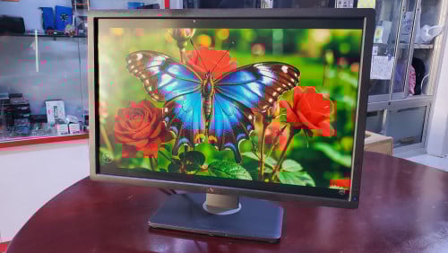 Dell UltraSharp U2412M 24-Inch Screen LED-Lit Monitor មួយទឹកនៅស្អាត