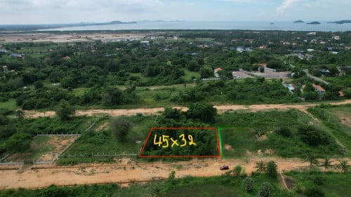 ដីជួលកែប 1439ម2 250$ Terrain nu à Kep 1439m2 à louer pour 250$/mois. Land for rent only 250$/month