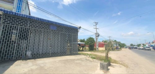 ឃ្លាំងជួល ៖ ផ្លូវព្រៃស, ខណ្ឌដង្កោរ, រាជធានីភ្នំពេញ