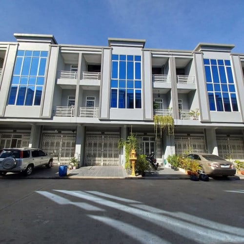 ផ្ទះវីឡាកូនកាត់ #ដាក់លក់បន្ទាន់.! ក្បែរផ្សារព្រៃទា