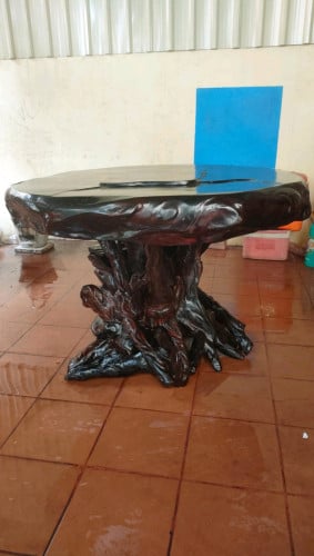 តុ ក្រញូង ទំហំ១ម៉ែត្រជាង ប្រញ៉ាប់ បន្ទាន់