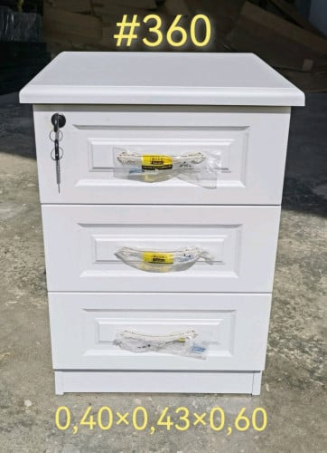 ទូក្រោមតុ