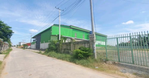 ដីលក់ប្រញ៉ាប់ ៖ ចុះពីផ្លូវជាតិលេខ3, នៅសង្កាត់ចោមចៅ1, ខណ្ឌពោធិ៍សែនជ័យ, រាជធានីភ្នំពេញ