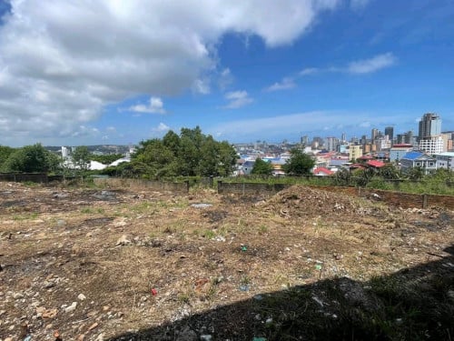 ដីលក់ប្រញ៉ាប់ តម្លៃក្រោមទីផ្សារ ៖ ក្នុងក្រុងព្រះសីហនុ, ផ្លូវ801(ភ្នំតាផល) /低于市场价出售土地：位于西哈努克市，第801街