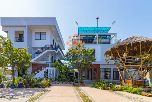 អគារអាផាតមិនសម្រាប់លក់ក្នុងក្រុងសៀមរាប​-សាលាកំរើក/Apartment​ for Sale in Siem Reap City