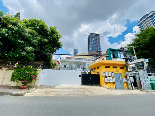 Hotel or Commercial Villa Pool For Rent In BKK1