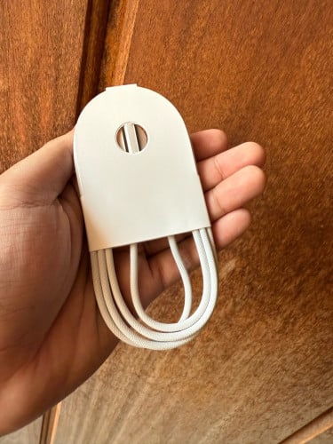 IPHONE CHARGER