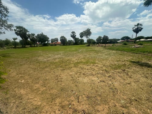 ដីភូមិសម្រាប់លក់