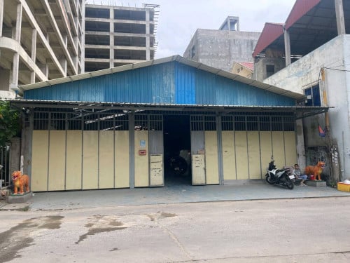 ឃ្លាំងជួល/លក់ ៖ ជិតផ្សារឈូកមាស, គោកឃ្លាង, រាជធានីភ្នំពេញ