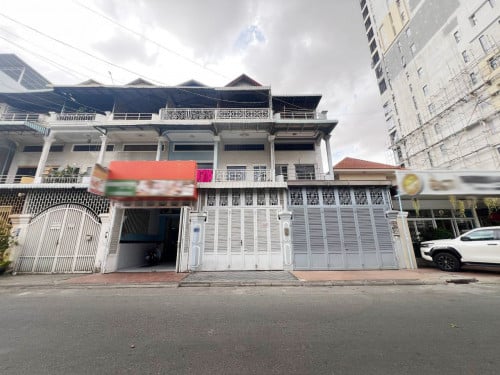 ផ្ទះល្វែង សម្រាប់ជួល នៅសង្កាត់ទួលស្វាយព្រៃ 1 | Flat House for Rent at Sangkat Toul Svay Prey 1