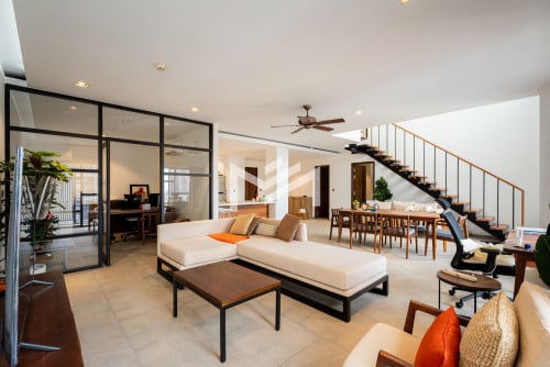 ខុនដូរសម្រាប់លក់ -Urban Loft 📍