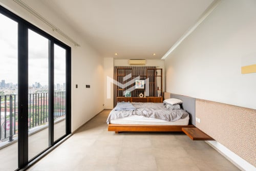 ខុនដូរសម្រាប់លក់ -Urban Loft 📍