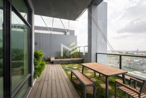 ខុនដូរសម្រាប់លក់ -Urban Loft 📍