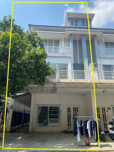 LA វីឡាសម្រាប់ជួលនៅបុរីប៉េងហួត ជិតអុីអន2