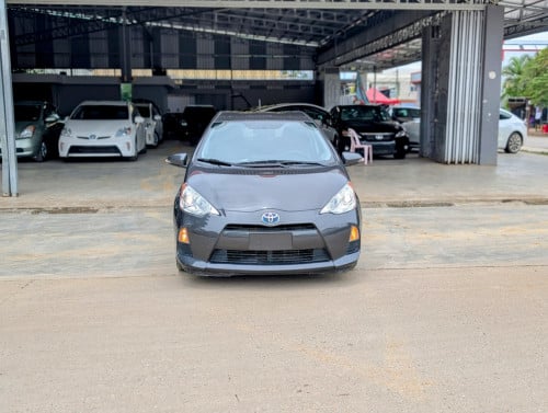 Prius C