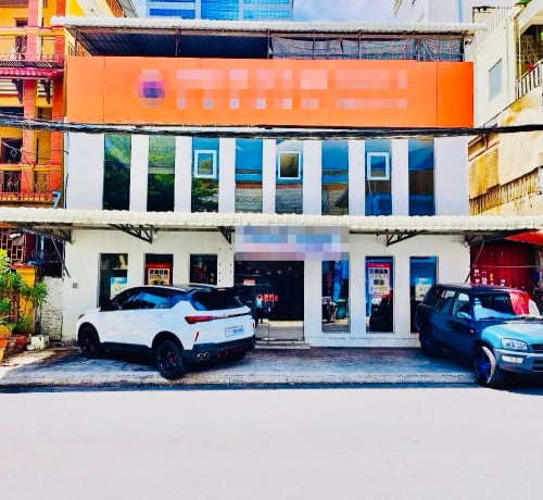 Shop-Restaurant For Rent Near To Monivong BLVD, 02 Floors, 13x18m Per Floor, 2,400$