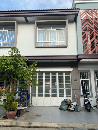 Villa for Rent ផ្ទះ​ជួលបន្ទាន់ Full AC