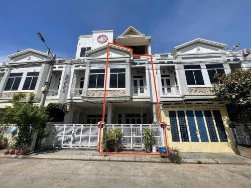 ផ្ទះលក់បន្ទាន់ 120,000 ចចារ