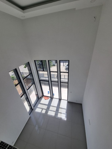 វីឡាឃ្វីនកែងនៅជីបម៉ុង271 Corner Queen Villa Villa For Sale In Chib Mong 271