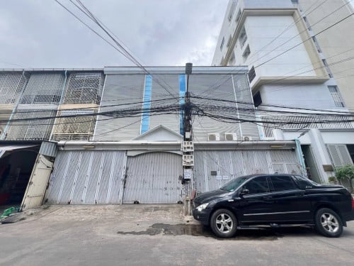 ផ្ទះអាជីវកម្ម (3ល្វែង) សម្រាប់ជួល នៅសង្កាត់ទំនប់ទឹក (ម្ដុំសាលាវ៉ាន់ដា)