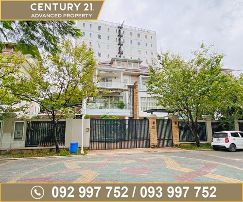 🏘វីឡាឃ្វីន (Queen Villa) ក្នុងបុរី ប៉េងហួត ដឹស្តាឡៃត៍ ត្រូវការលក់បន្ទាន់ខ្លាំង