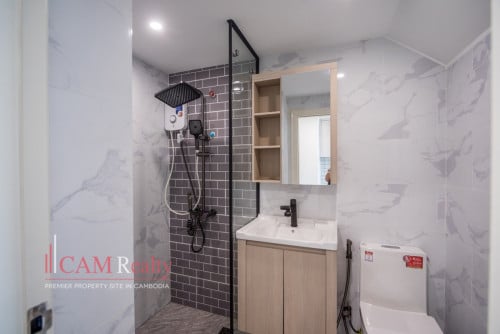 2 Bedroom Loft Condo For Rent in L Tower Boeng Tumpun