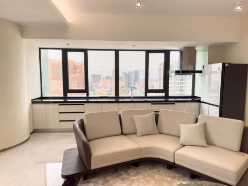 3Bedroom-Elegant New Serviced Condo in the Heart of Phnom Penh’s BKK1 . Ref: KHRA774