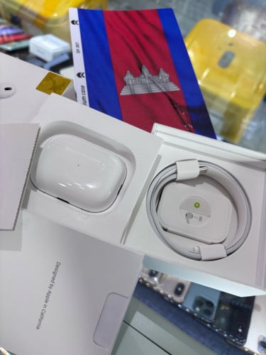 AirPods Pro ( 2nd generation) ធានា១ឆ្នាំ ( Look like new)99.99%