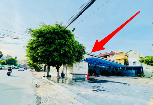 Commercial Warehouse For Rent At Busy Area of Toul Kork, 20x30m, 5,500$, Good For All Showrooms….