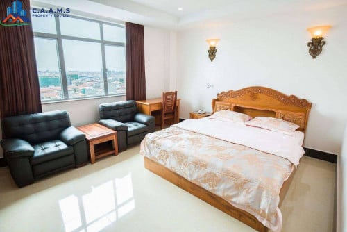 CORNER BUILDING FOR SALE IN BKK