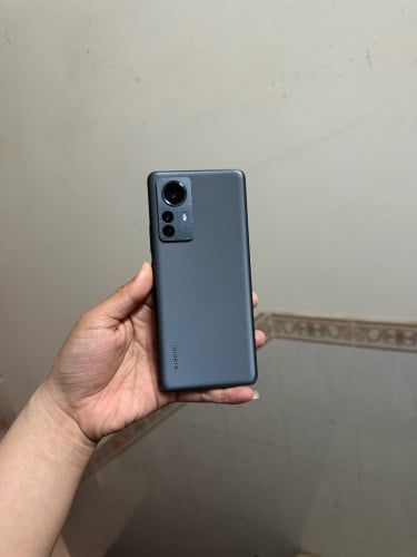Sell Xiaomi Mi 12pro ram12+8g rom256g Sim2 98%