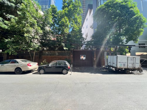 Villa For Rent- Bkk1