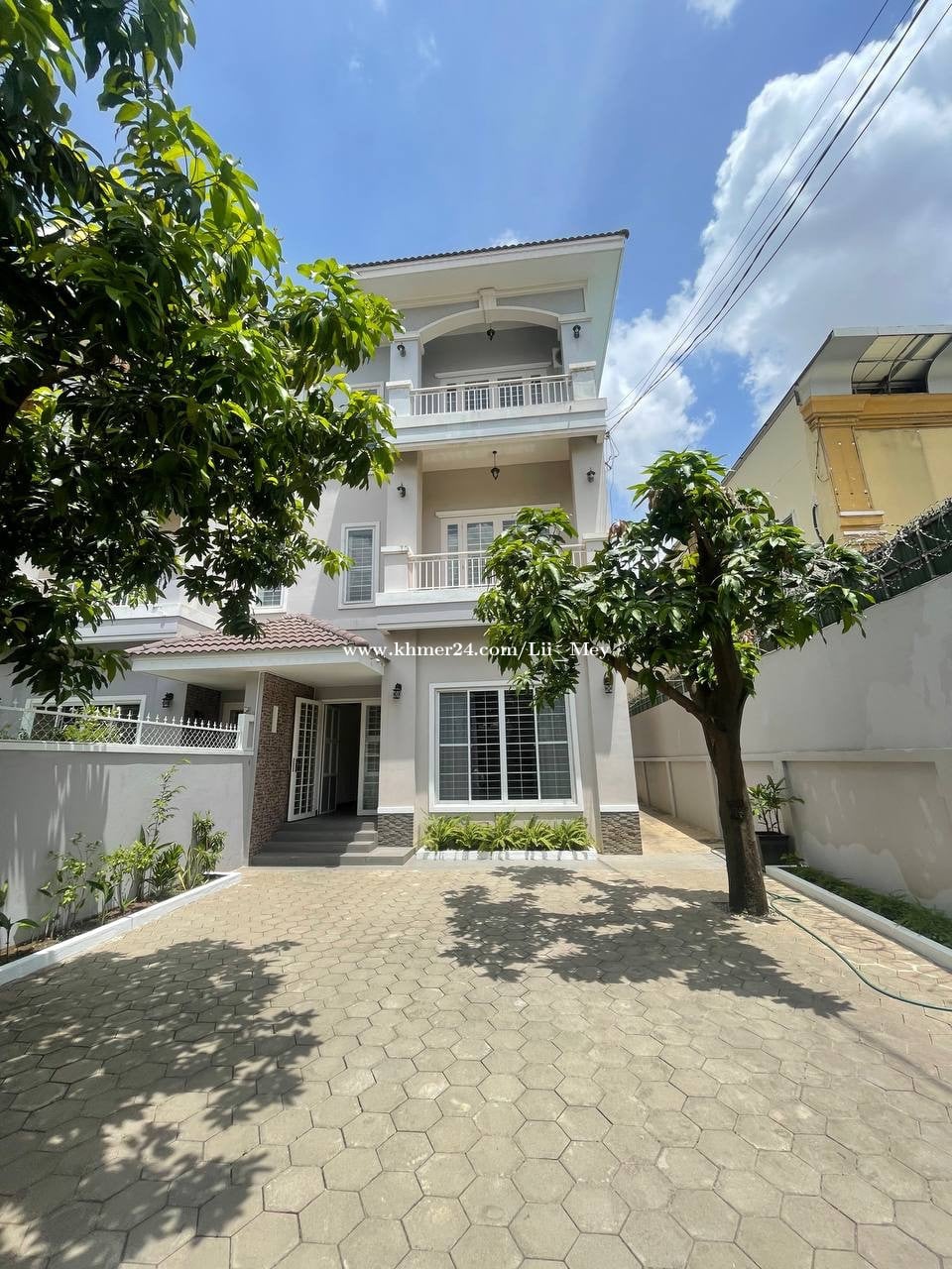 វីឡាសម្រាប់ជួល ទីតាំងផ្សារដើមថ្កូវ | Villa for rent in Phsar Daeum Thkov area