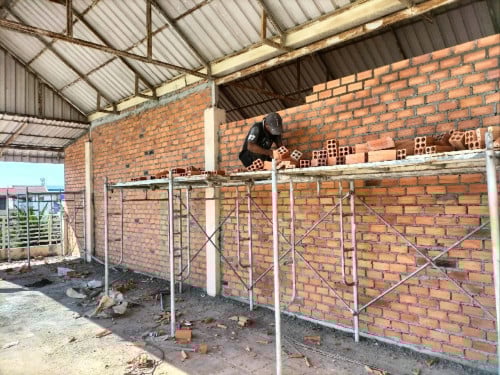 មានទទួលសាងសង់និងជុសជុលសំណង់គ្រប់ប្រភេទ