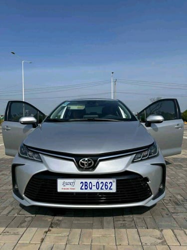 ឡានម្ចាស់ដើមទីមួយ