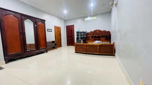 បន្ទ​ប់ស្ទឹងមានជ័យ120$