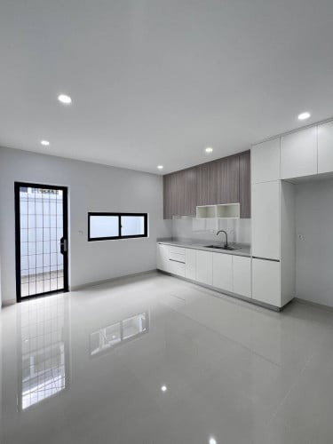 វីឡាភ្លោះ (Twin Villa) នៅក្នុងបុរី La Palm Residences (គម្រោងទី2) ខណ្ឌដង្កោ ត្រូវការលក់បន្ទាន់ខ្លាំង